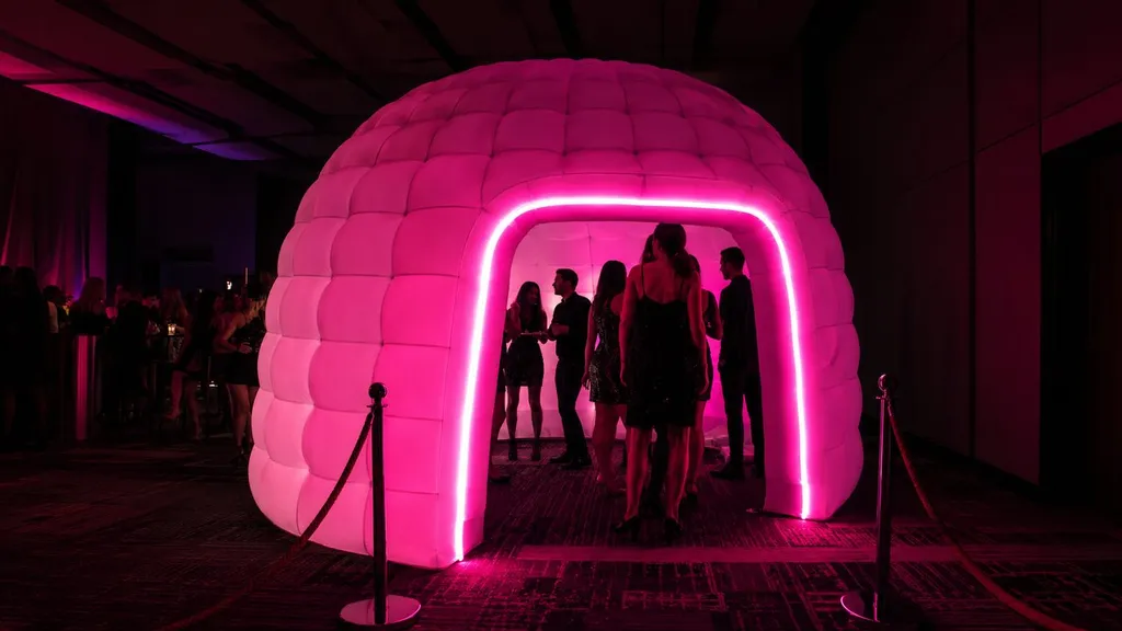 LED igloo photo booth